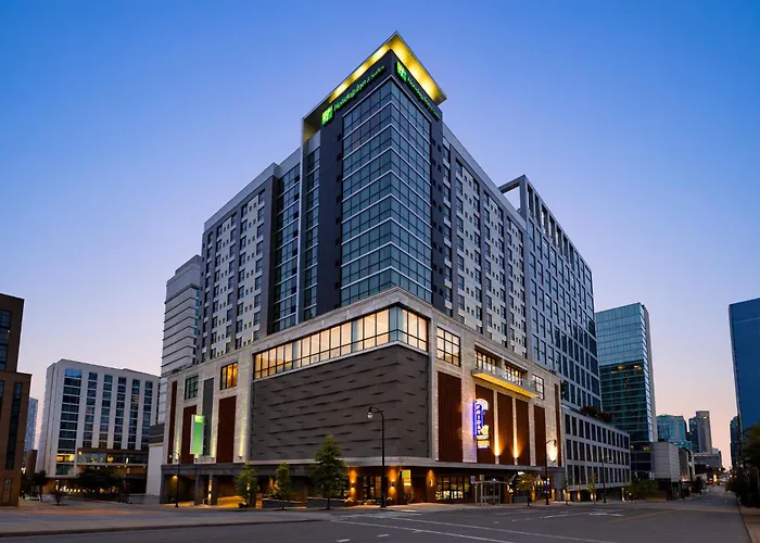 Holiday Inn & Suites Nashville Downtown - Broadway By Ihg
